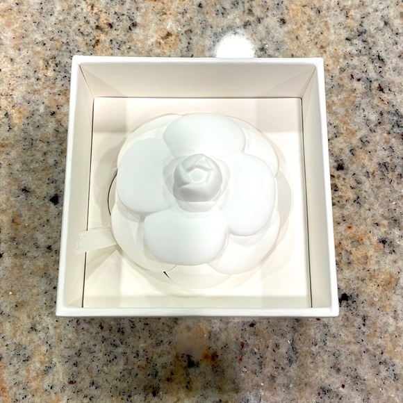 NIB Chanel Ceramic Diffuser - Picture 3 of 5
